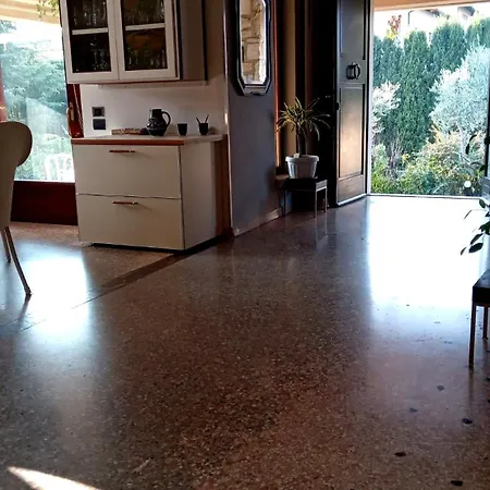 Lemon Garda Villa